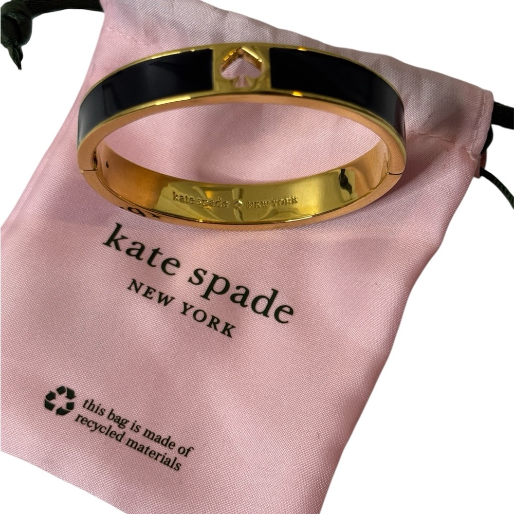 Kate Spade Black and Gold Heart Bangle